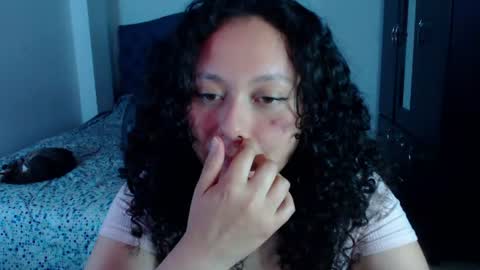 Louise  online show from 08-09-26, 03:50