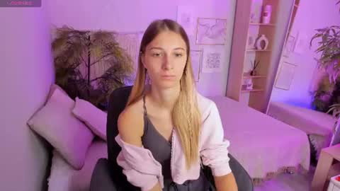 Laura online show from 07-17-26, 07:37