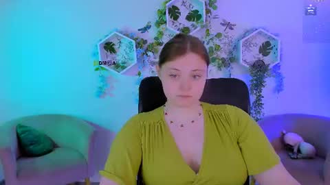 your Freya online show from 07-30-26, 06:51