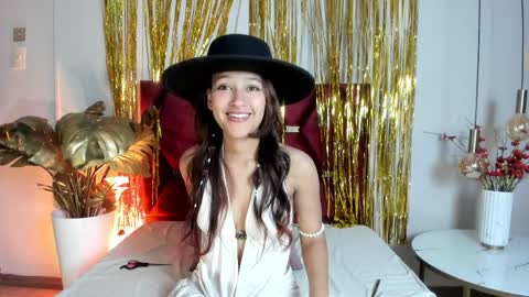 Freya Cameron online show from 04-10-26, 12:54