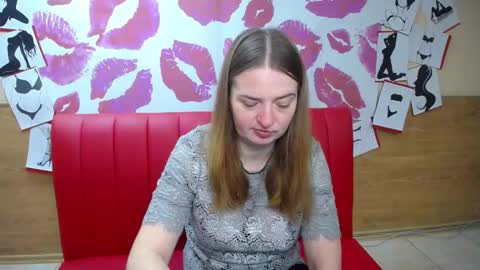 FreyaDak online show from 11-16-25, 06:08