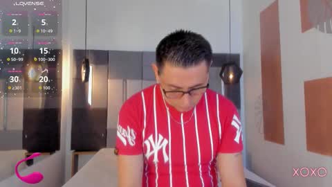 Snapshot of freyalane chatting on 11-13-25, 06:40 ALIS AND ALEX online show from 11-13-25, 06:40