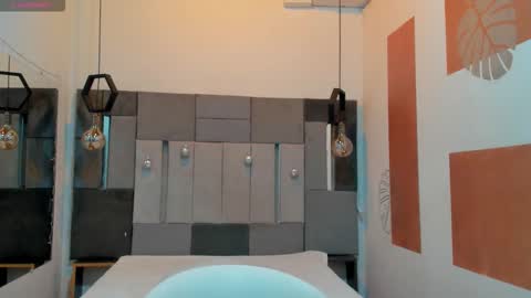 Snapshot of freyalane chatting on 12-15-25, 04:06 ALIS AND ALEX online show from 12-15-25, 04:06