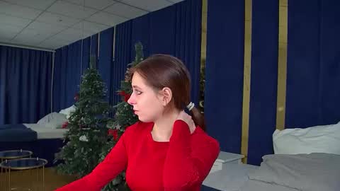 Snapshot of freyavey chatting on 12-20-25, 06:42 FreyaVey online show from 12-20-25, 06:42