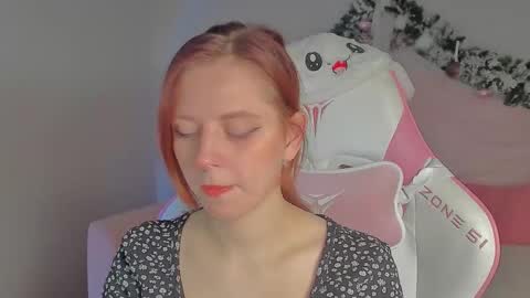 Snapshot of freyavey chatting on 12-21-25, 05:36 FreyaVey online show from 12-21-25, 05:36