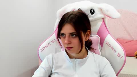 Snapshot of freyavey chatting on 01-12-26, 05:34 FreyaVey online show from 01-12-26, 05:34