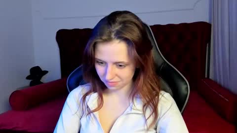 Snapshot of freyavey chatting on 03-11-26, 06:47 FreyaVey online show from 03-11-26, 06:47