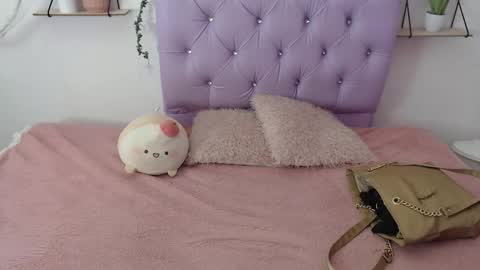 Freyja online show from 09-14-25, 03:16