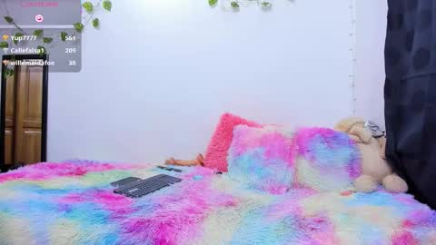 Freyja Rouse online show from 11-28-25, 10:34