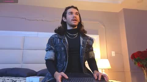 freyrvik online show from 10-02-25, 04:25