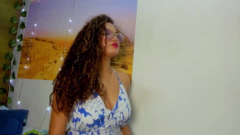 Snapshot of frezzita_ chatting on 10-14-25, 07:47 Frezzita online show from 10-14-25, 07:47