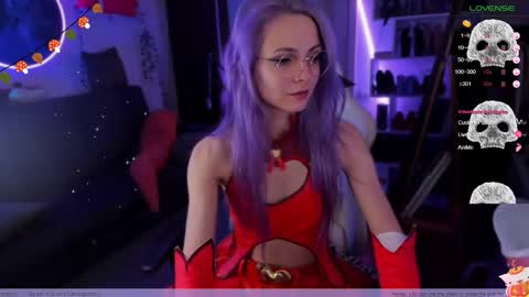 Frida A boost to fortune for the one who gives a thumbs up and a bonus lucky for those who support me by joining the fanclub online show from 10-30-25, 12:12