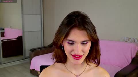 Frida online show from 01-05-25, 10:19