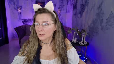 Frida Tander online show from 12-28-24, 04:52