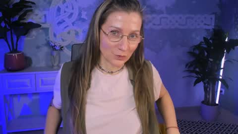 Frida Tander online show from 02-07-25, 08:42