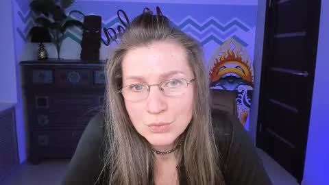 Frida Tander online show from 03-08-25, 04:06