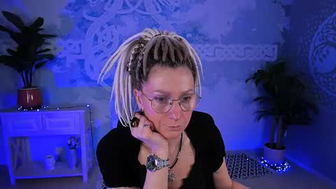 Snapshot of fridatander chatting on 04-28-26, 05:23 Frida Tander online show from 04-28-26, 05:23