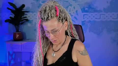 Snapshot of fridatander chatting on 05-23-26, 05:23 Frida Tander online show from 05-23-26, 05:23
