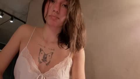 Snapshot of friend_foryou chatting on 03-04-25, 06:39 Lina online show from 03-04-25, 06:39