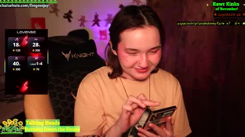 Snapshot of frogessjay chatting on 11-26-25, 06:09 Jaywise Frogfoot online show from 11-26-25, 06:09