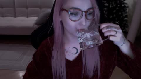 Snapshot of fromsun_forsoul chatting on 02-04-26, 09:20 Lilith online show from 02-04-26, 09:20