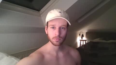 Snapshot of frozenyoga chatting on 02-06-25, 07:29 frozenyoga online show from 02-06-25, 07:29