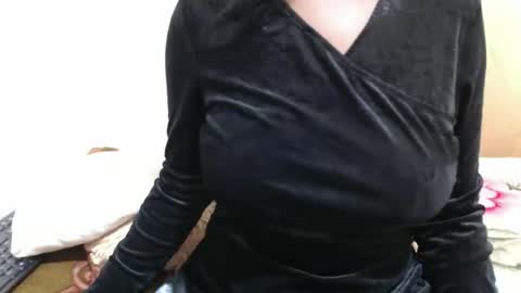 fruity28 online show from 10-20-25, 03:45