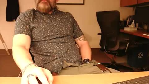 Snapshot of fuckadilf chatting on 12-17-24, 03:39 fuckadilf online show from 12-17-24, 03:39