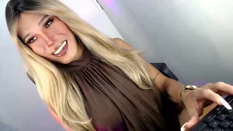 sweetyJENNY online show from 04-17-26, 02:53