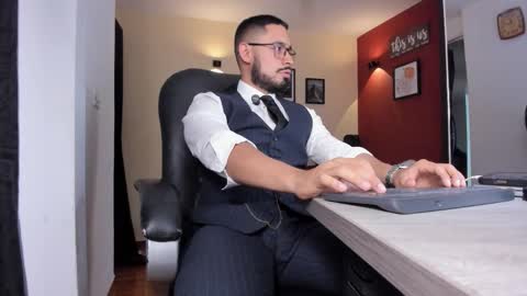 SERGIO THE SEX LAWYER online show from 03-18-26, 02:37