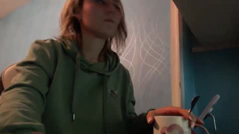 La online show from 11-19-25, 06:41