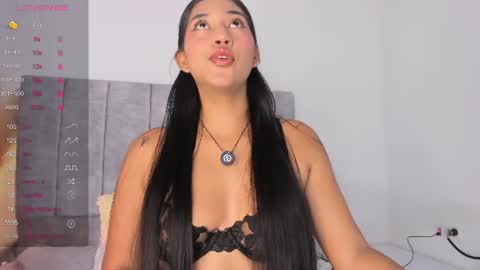 laura - Independent model online show from 07-04-26, 10:27