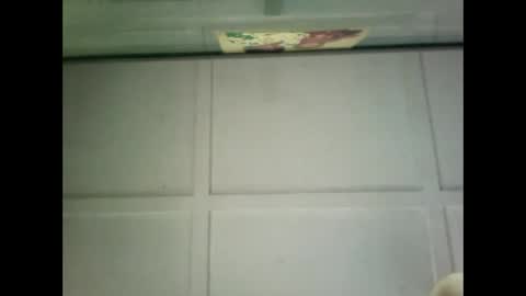 Snapshot of fucmebudoo chatting on 12-22-24, 07:00 Warwick online show from 12-22-24, 07:00
