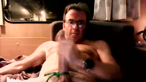 Snapshot of fuldaflyst4 chatting on 09-13-25, 06:40 fuldaflyst4 online show from 09-13-25, 06:40