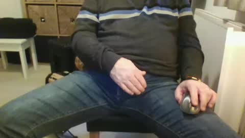 fullballs11 online show from 01-22-25, 04:12