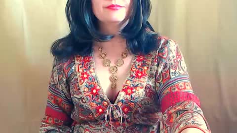 Snapshot of fun4tips chatting on 03-11-25, 08:41 Fun4Tips online show from 03-11-25, 08:41