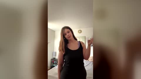 Snapshot of funflirt97 chatting on 02-26-26, 06:40 Linnys Palace online show from 02-26-26, 06:40