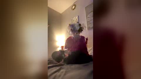 Snapshot of funflirt97 chatting on 03-04-26, 03:34 Linnys Palace online show from 03-04-26, 03:34