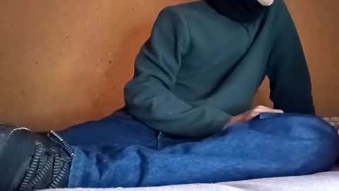 Snapshot of funny_quarantine chatting on 12-18-24, 08:31 Italian men online show from 12-18-24, 08:31