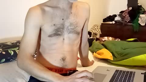 Italian men online show from 11-24-25, 10:59