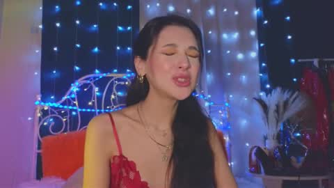 Tiffany online show from 02-24-25, 02:51