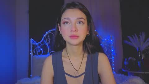 Tiffany online show from 11-23-25, 03:17