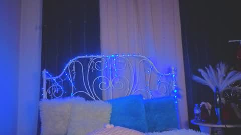 Tiffany online show from 11-29-25, 02:25