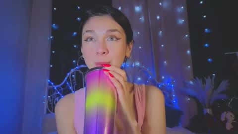 Tiffany online show from 02-04-26, 01:11