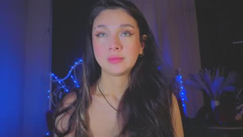 Tiffany online show from 03-25-26, 10:05