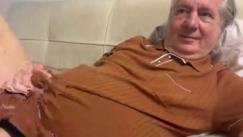 funnyhans online show from 05-17-26, 05:20