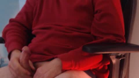 Snapshot of funnyme1234 chatting on 03-18-26, 05:16 jerry online show from 03-18-26, 05:16