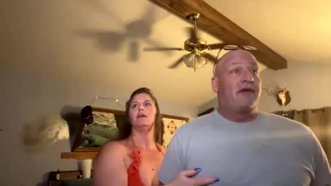 Snapshot of funstuff2025 chatting on 12-20-25, 08:21 funstuff2025 online show from 12-20-25, 08:21