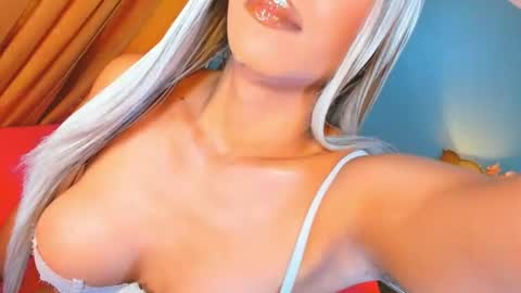 Snapshot of funtastic_harlow chatting on 06-24-26, 07:18 Maddonna online show from 06-24-26, 07:18