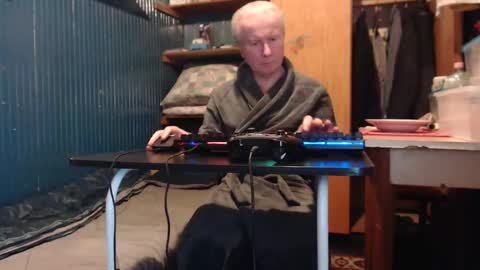 Snapshot of furosz chatting on 02-01-25, 06:08 furosz online show from 02-01-25, 06:08
